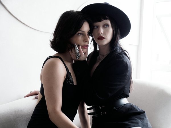 Donnez une nouvelle vie à vos vêtements avec des créations DIY tendance